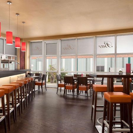 Ramada By Wyndham Bottrop City Esterno foto