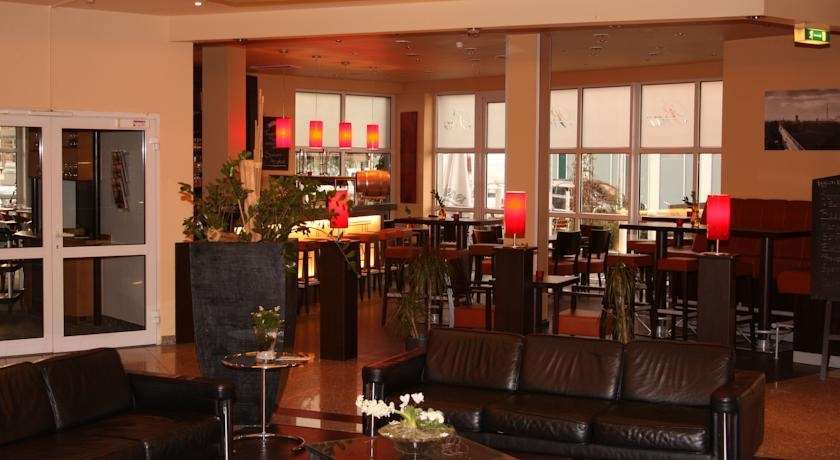 Ramada By Wyndham Bottrop City Ristorante foto